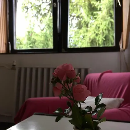 Var-lak Vendeghaz *